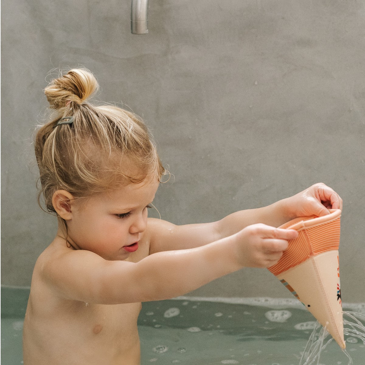 Lilliputiens badelek, 3 båter - Jungelbåter