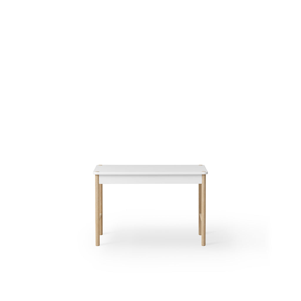 Oliver Furniture, Camp toddler legebord – Hvit / Eik