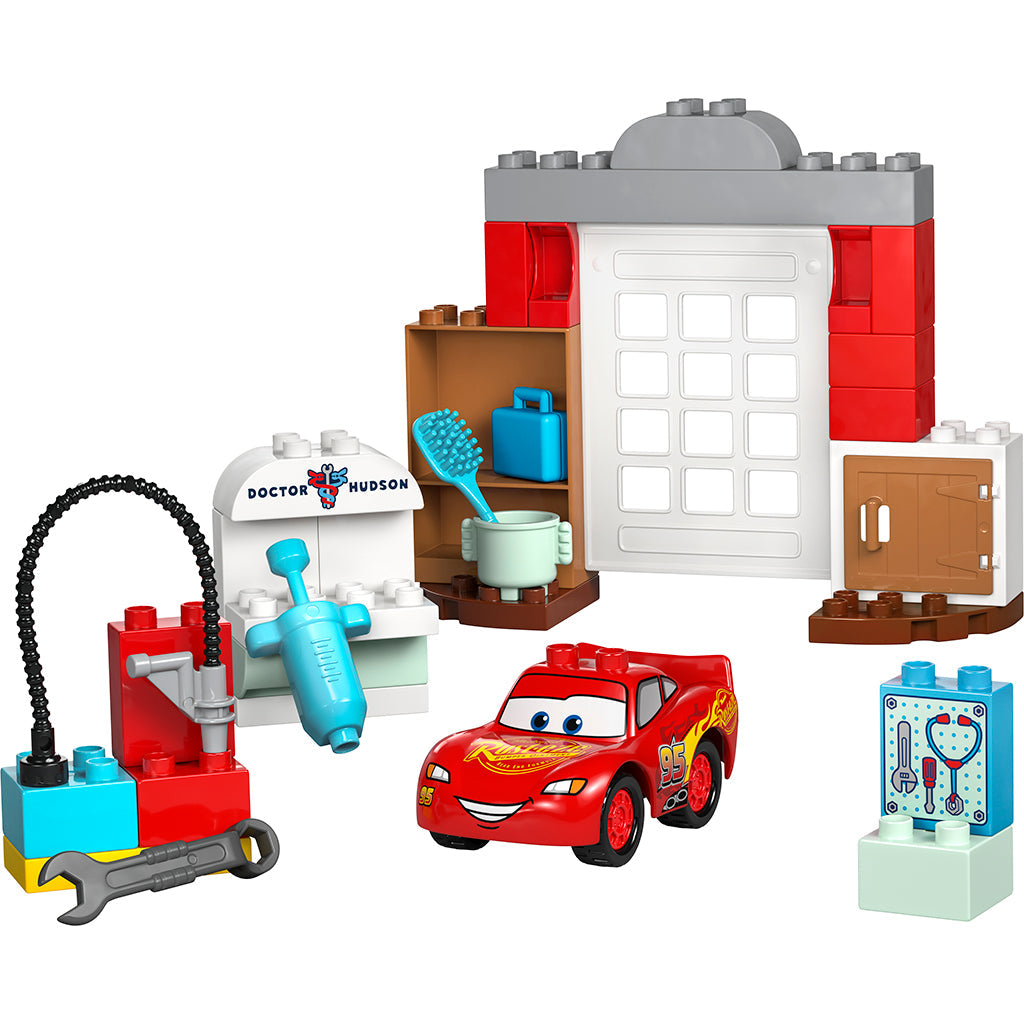 LEGO® DUPLO® Disney™ – Lynet McQueens besøk i Docs verksted
