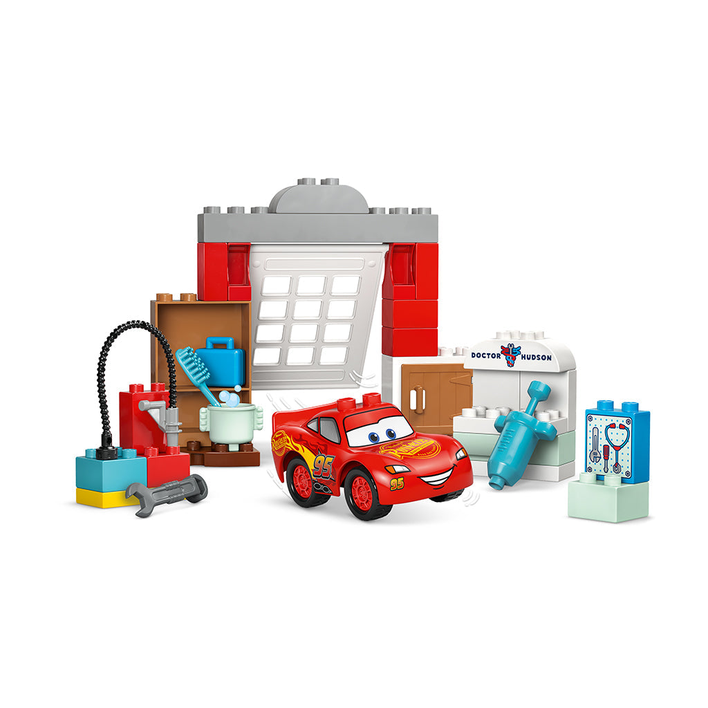 LEGO® DUPLO® Disney™ – Lynet McQueens besøk i Docs verksted