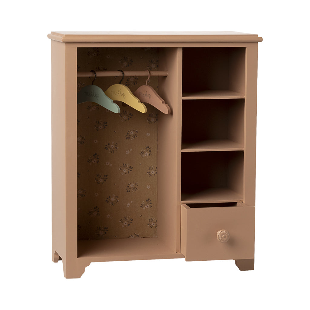 Maileg dukketilbehør til kaniner, stort skap – Mørk pudder