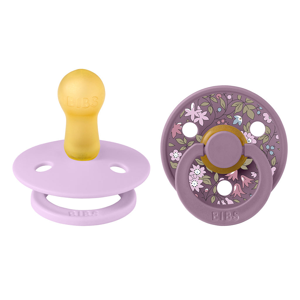 Bibs Liberty 2-pak sutter i naturgummi, str. 2 - Chamomile Lawn - Violet Sky Mix