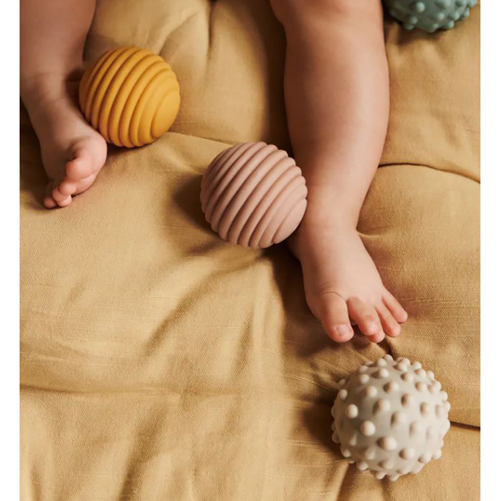 Liewood babyleker, Dorian sanseballer for baby