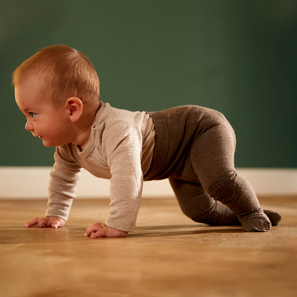 GoBabyGo krabbestrømpebukse med gummiprikker, brown melange - ull