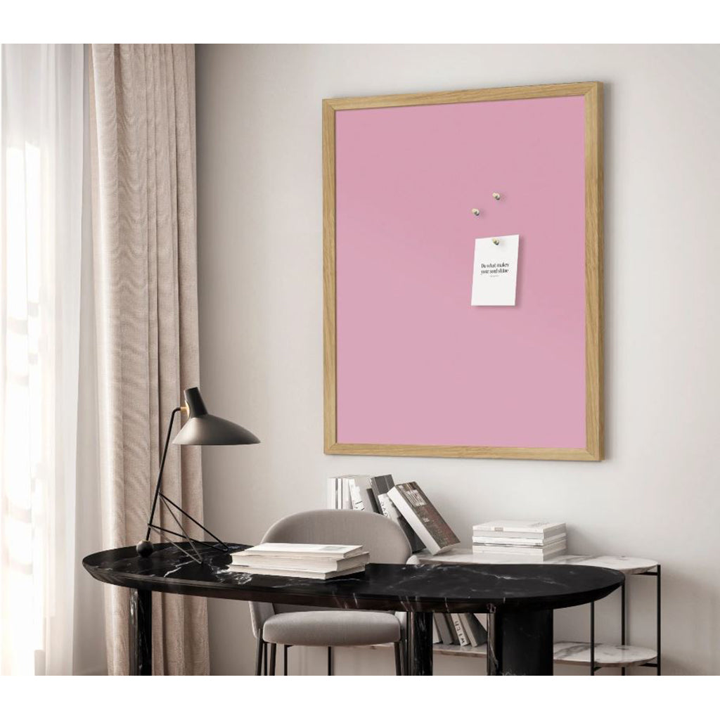 Oppslagstavle med ramme i eik, Bubblegum 62 x 42 cm