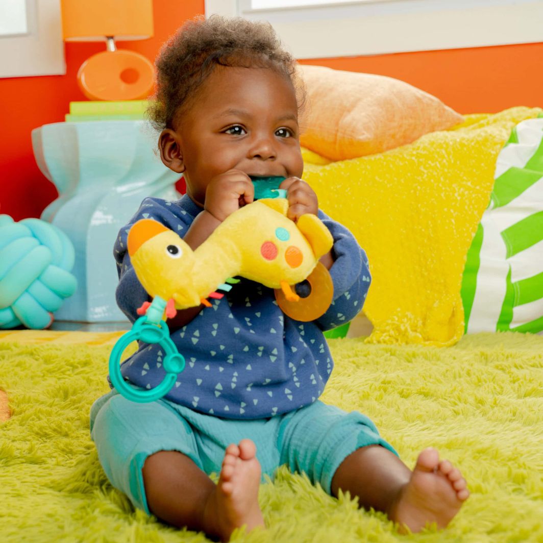 Bright Starts Babyleketøy, Glitrende giraff oppheng