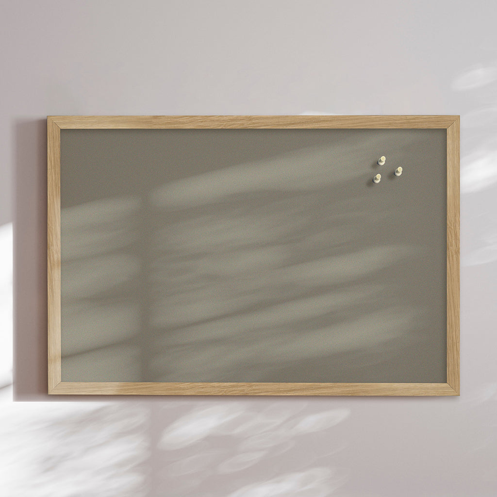 Opslagstavle m. egetræsramme, Green Symphony 62 x 42 cm
