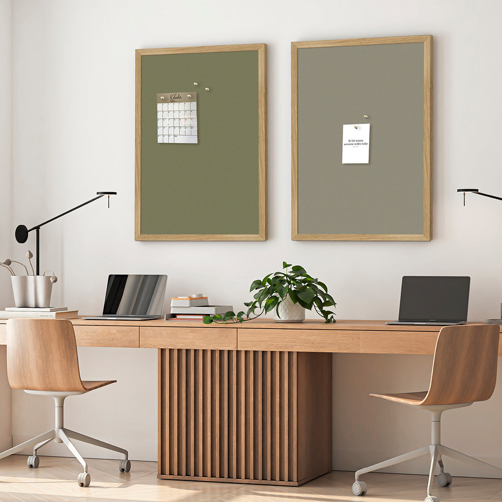 Oppslagstavle med ramme i eik, Green Symphony 62 x 42 cm