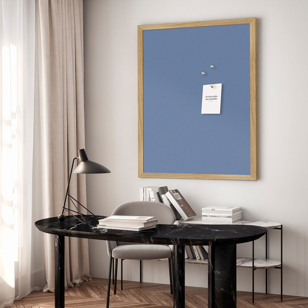 Oppslagstavle med ramme i eik, Centurion 62 x 42 cm