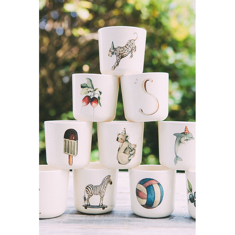 Konges Sløjd Alfabet melaminkopp, A - Z