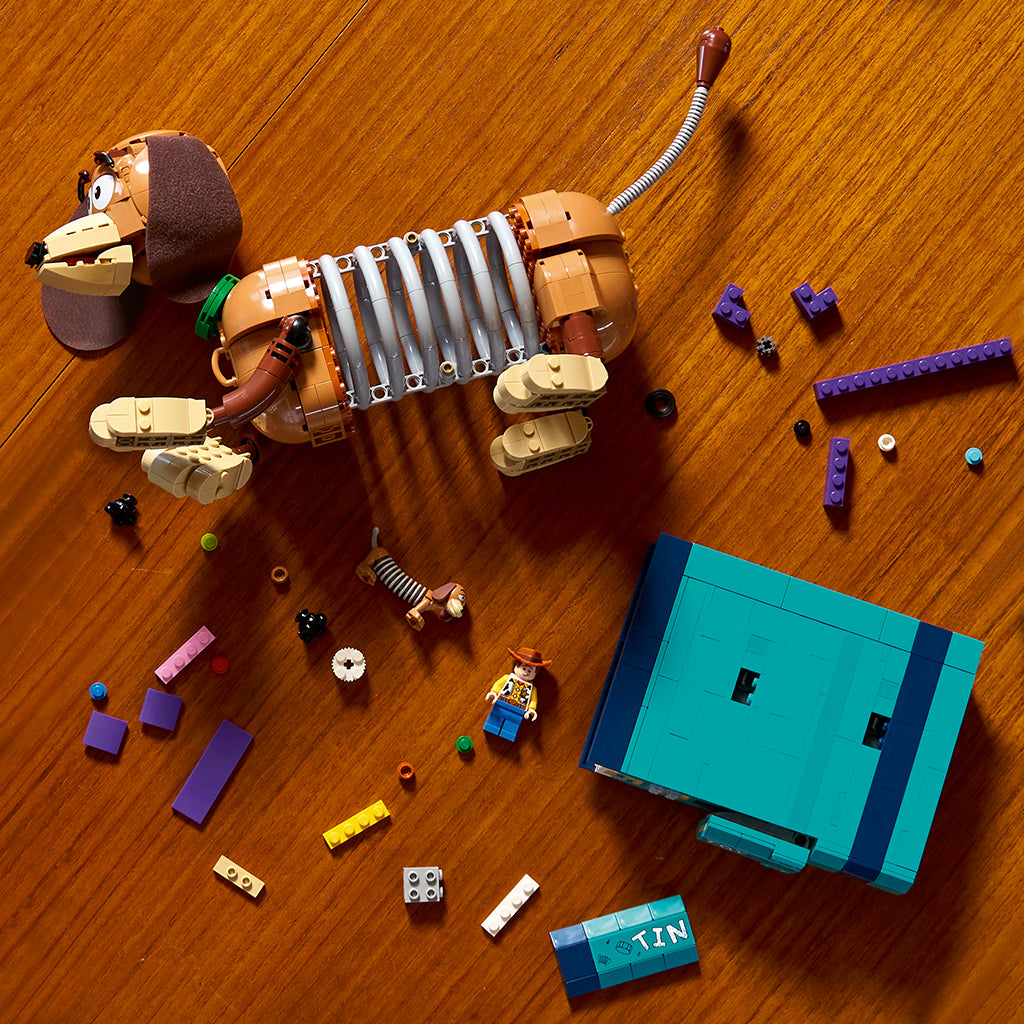 LEGO® Disney™ og Pixar Toy Story-bokstøtter med hunden Slinky