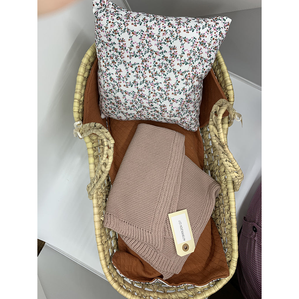 Así dukketilbehør, Dukkelift i flett - Blomstermønster rust/grønn