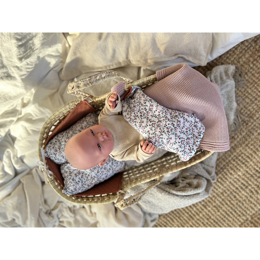 Así dukketilbehør, Dukkelift i flett - Blomstermønster rust/grønn