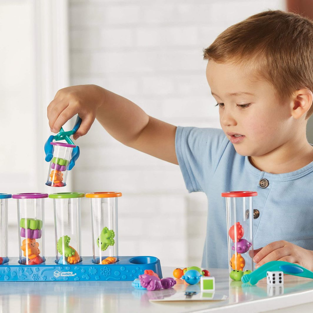 Learning Resources Styrk din finmotorikk, Sorteringssett - Silly Science