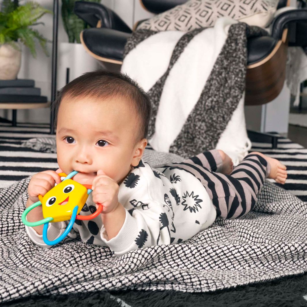 BABY Einstein Soothing Star™, Biteleke med rangle