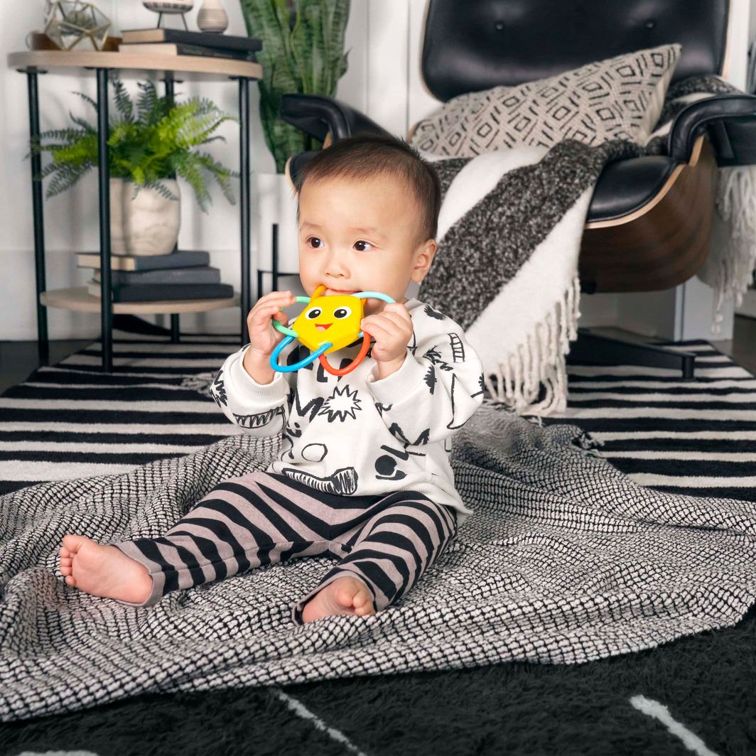 BABY Einstein Soothing Star™, Biteleke med rangle