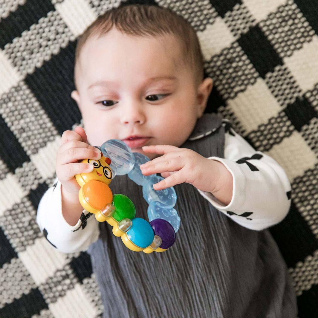 BABY Einstein vann-bitering, Larve