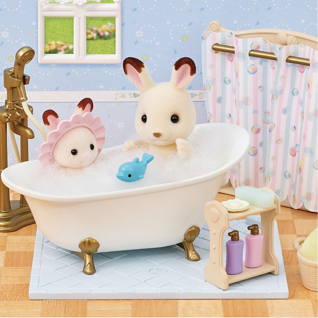 Sylvanian Families bad og brusesæt med kaninfigurer der bader