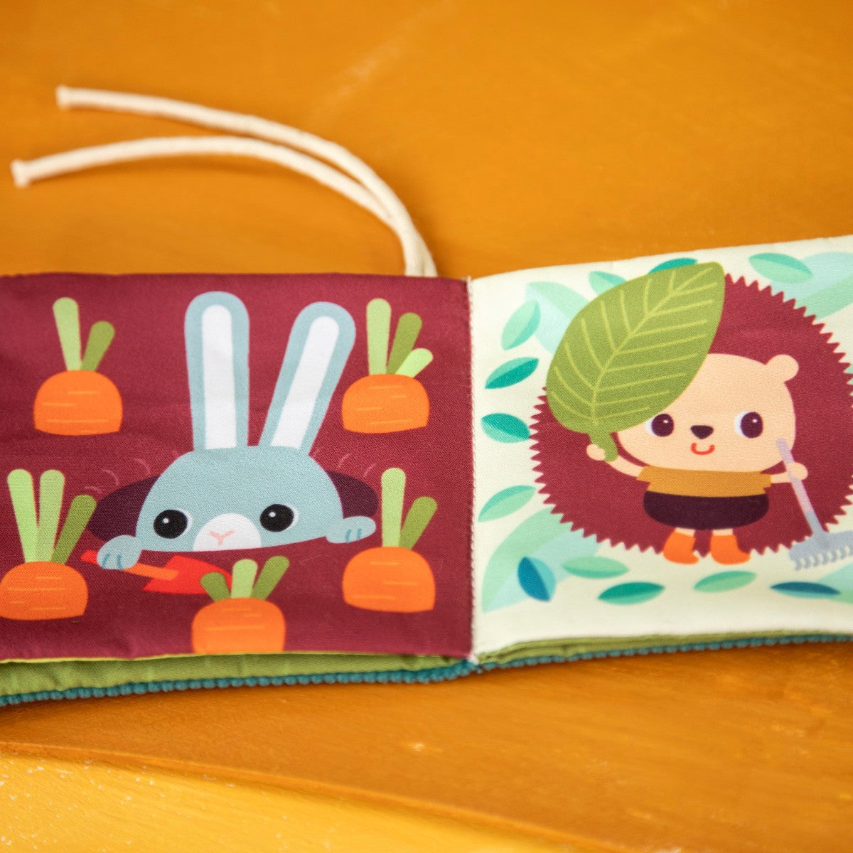 Lilliputiens babyleker, 3 stk sansebøker - Jeanne