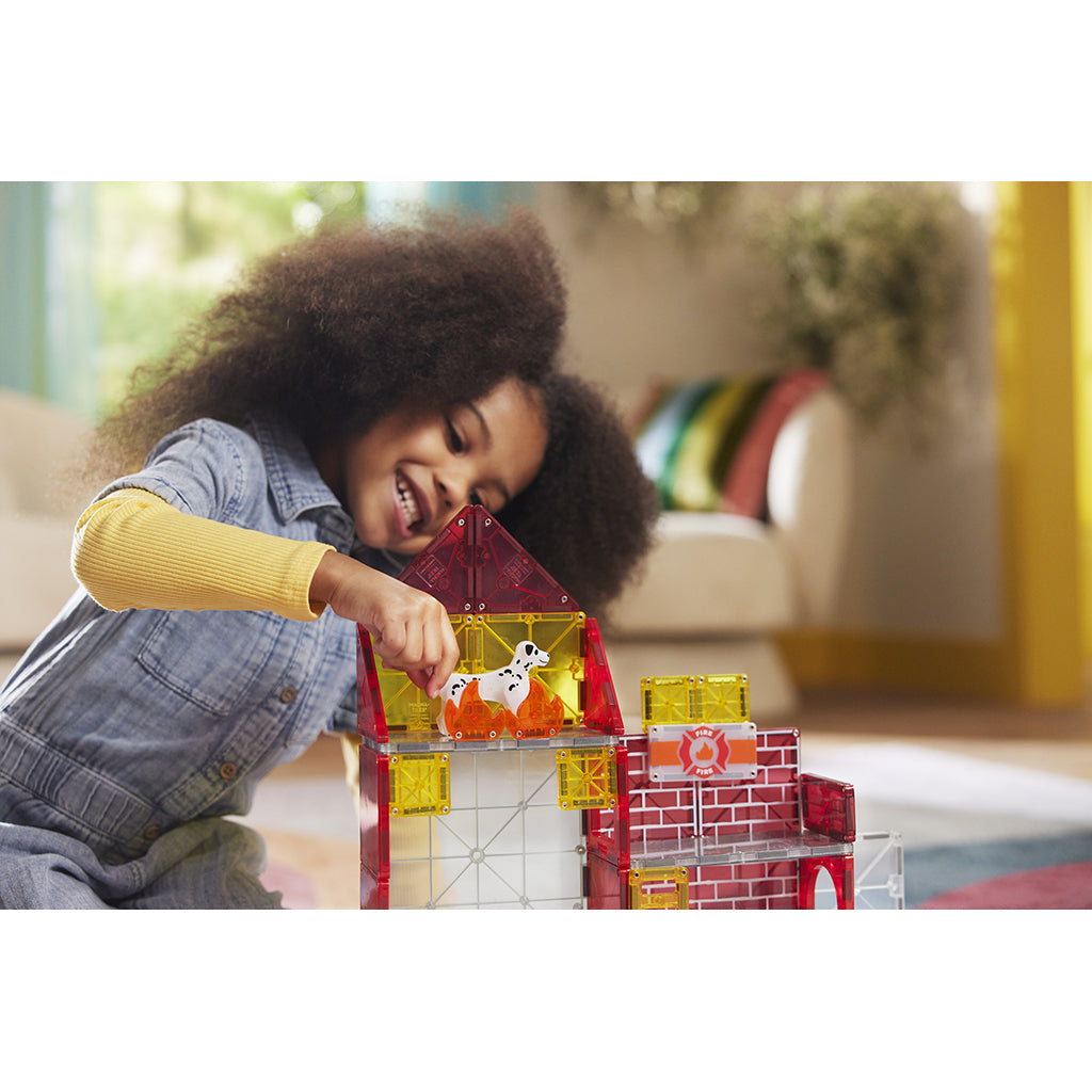 Magna-Tiles Magnetisk byggesett, Brannstasjon med lys og lyd - 50 deler