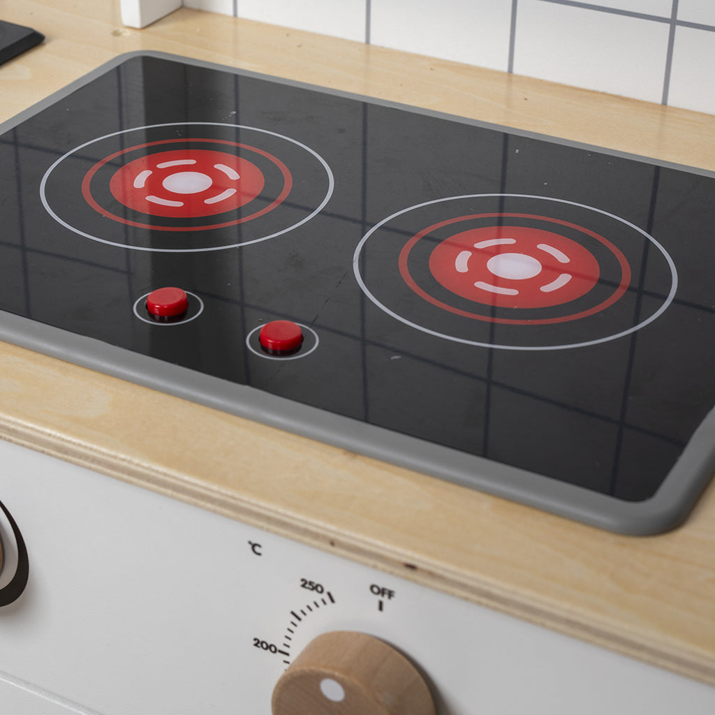 Mamamemo lekekjøkken i tre m. kokeplate