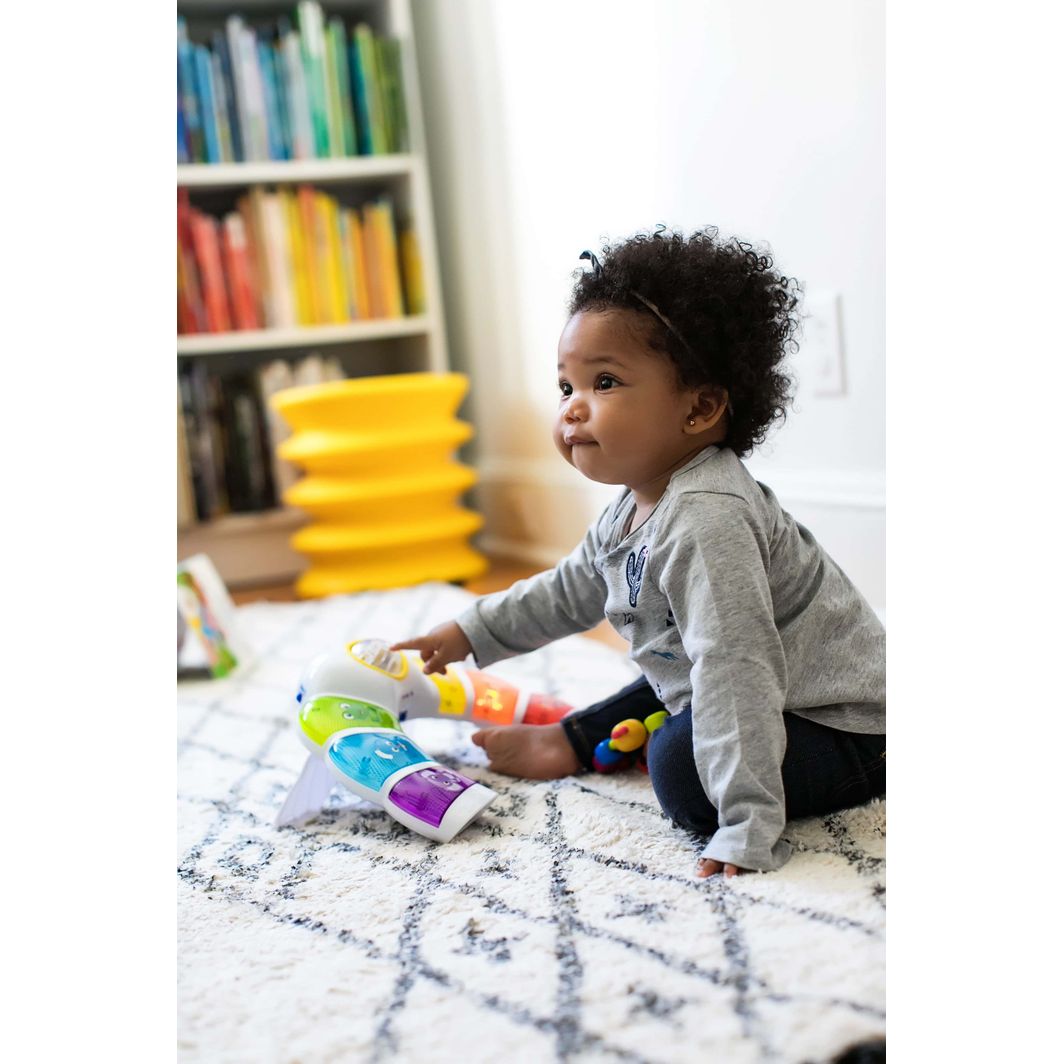 Baby Einstein babyleketøy, Light &