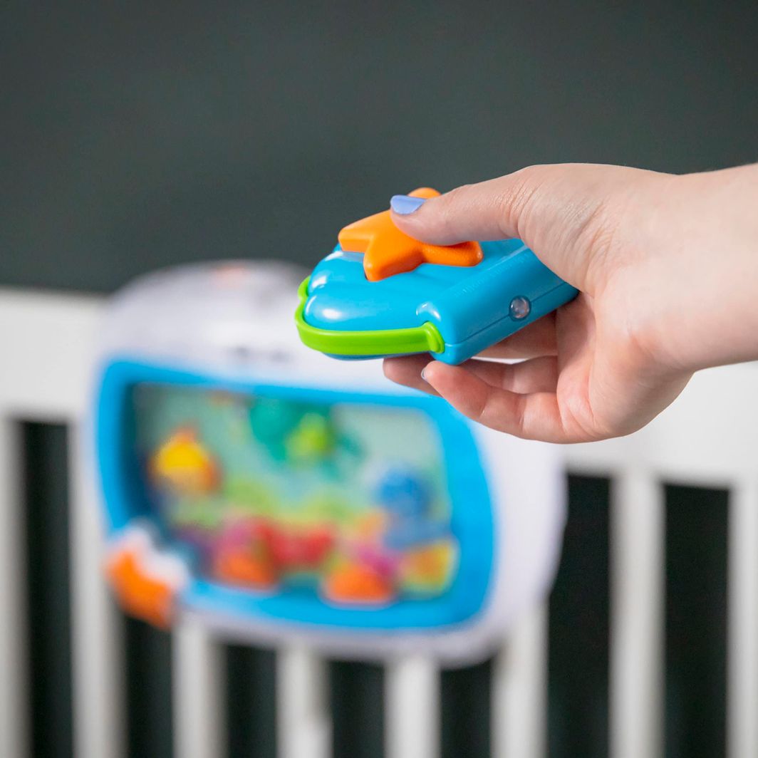 BABY Einstein Aktivitetsoppheng til seng med sjødyr
