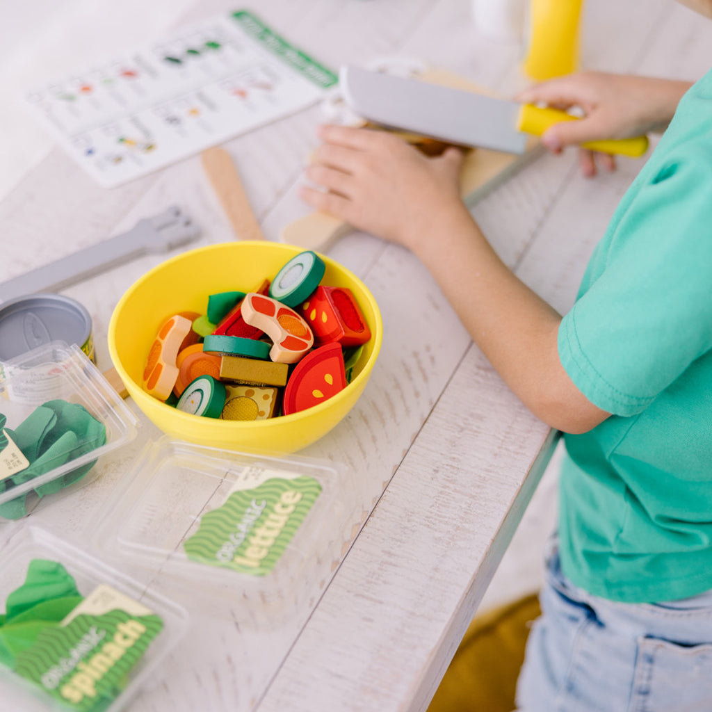 Melissa & Doug Lekemat i tre, Salatsett i tre