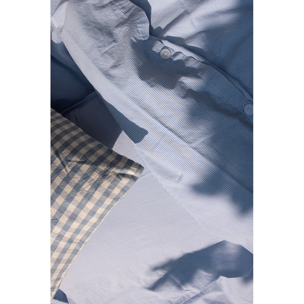 Studio Feder voksensengetøy, økologisk percale - Milk stripe