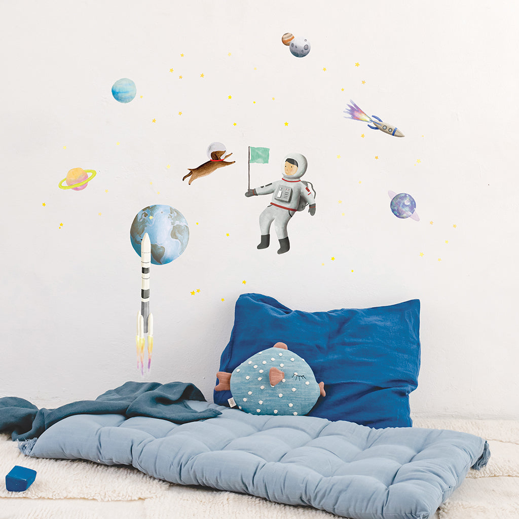 Mimi lou veggklistremerke, Space