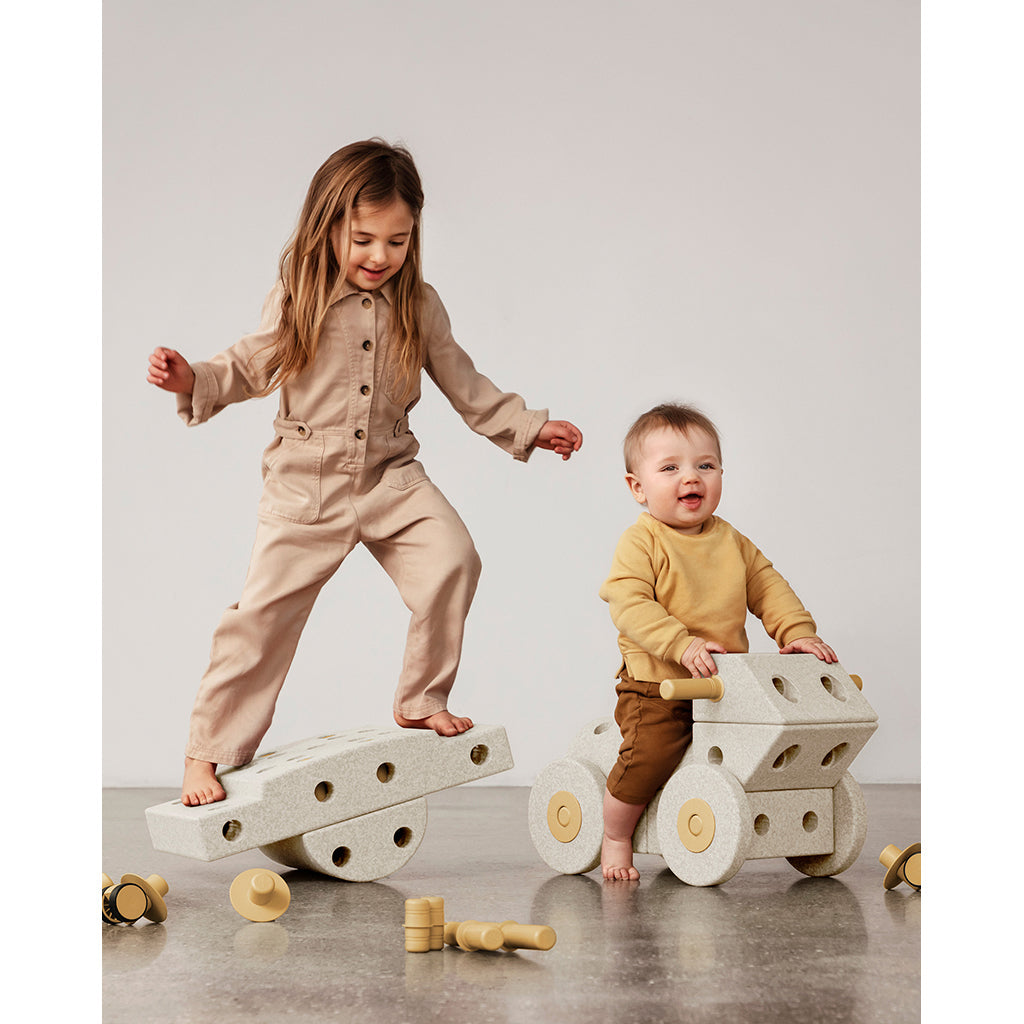 Modu byggelegetøj i skum, Dreamer sæt, 34 dele - Sand Grey / Honey Yellow