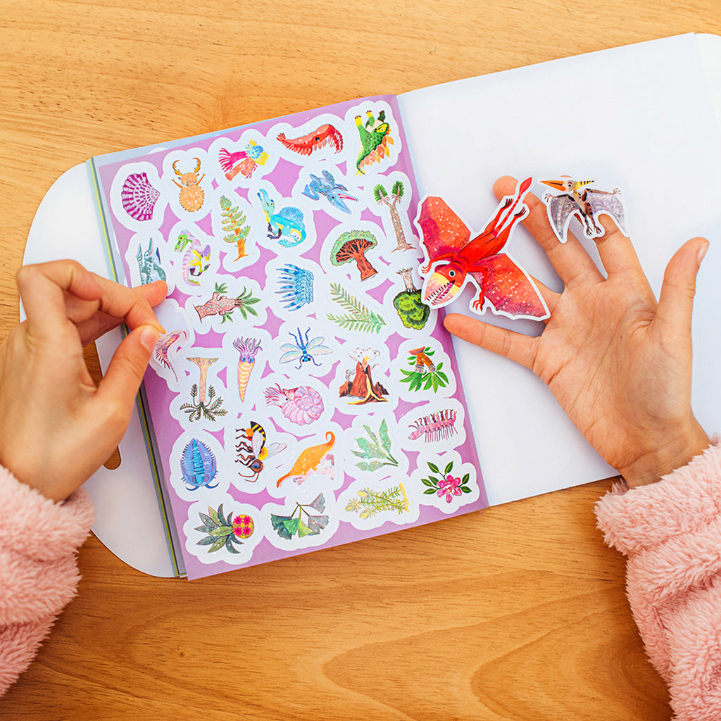 eeBoo Klistermerkebok, Dinosaurer