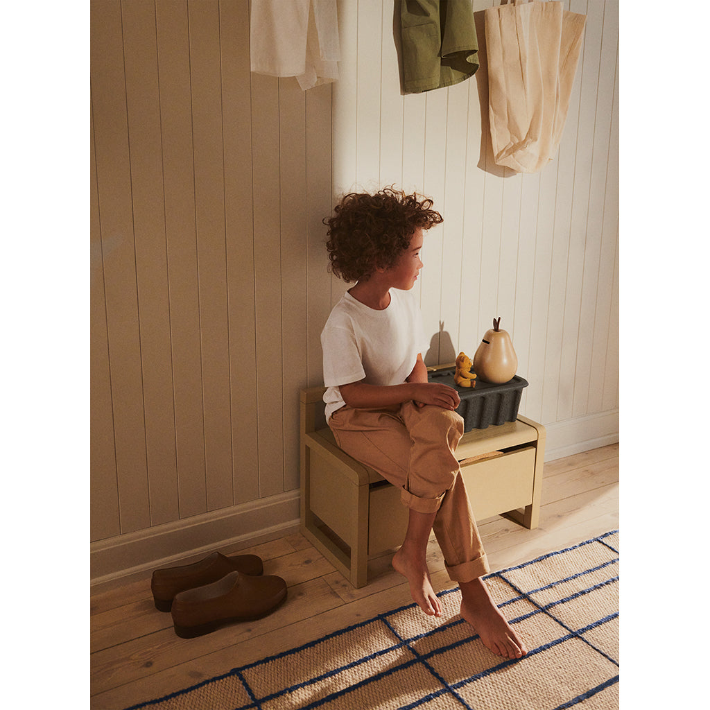 ferm Living barnebenk med oppbevaring, Little Architect storage bench - Poppy Red