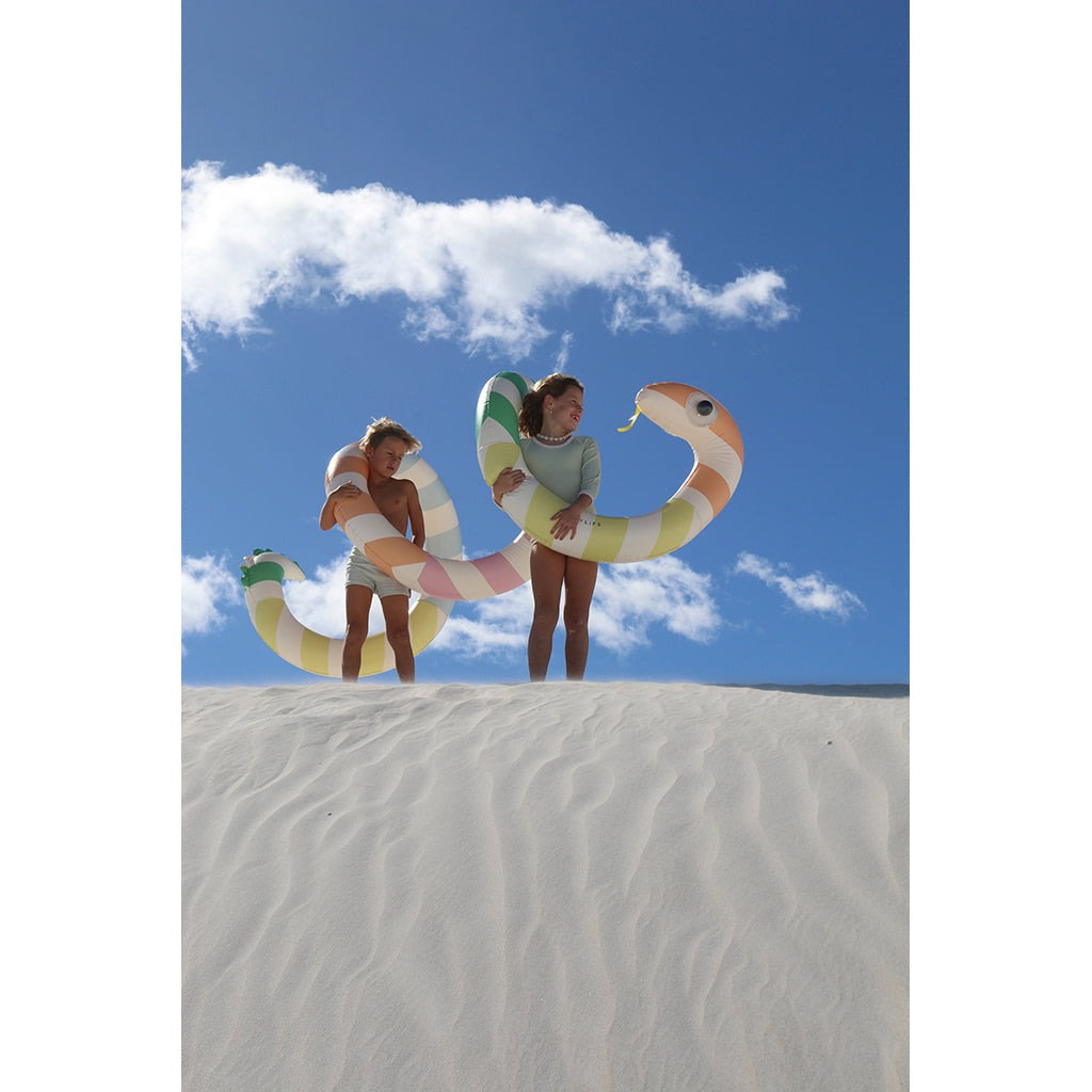 Sunnylife badeleke, gigantisk slange, Sorbet - Fra 6 år