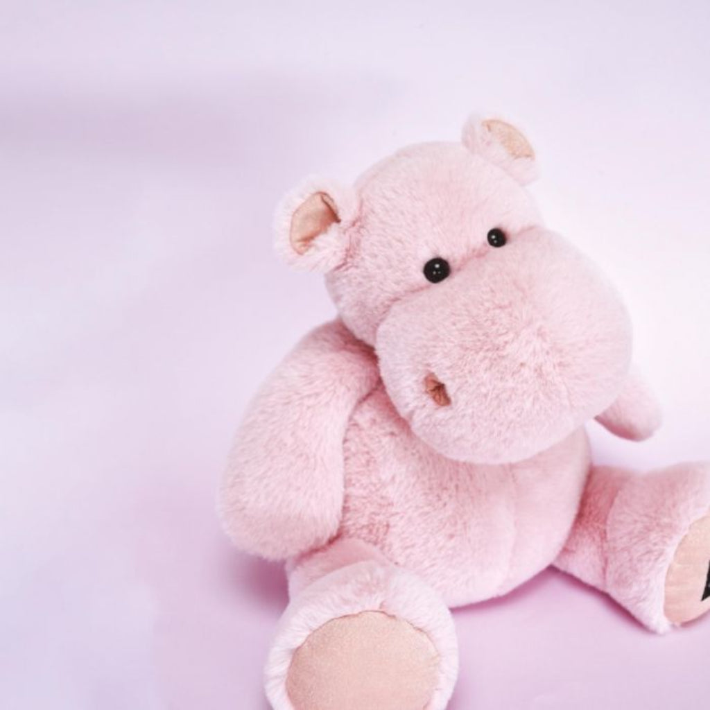 Flodhest-bamse med denimjakke, Histoire D&