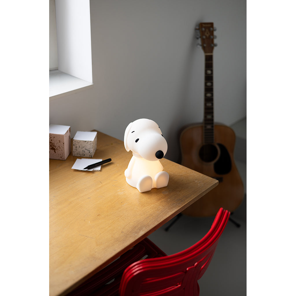 Mr Maria Snoopy First Light, nattlampe for barn, 22 cm