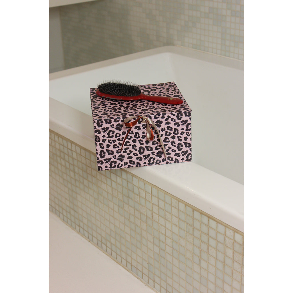 Daisy Boxes, Small Box - Leo black/rose