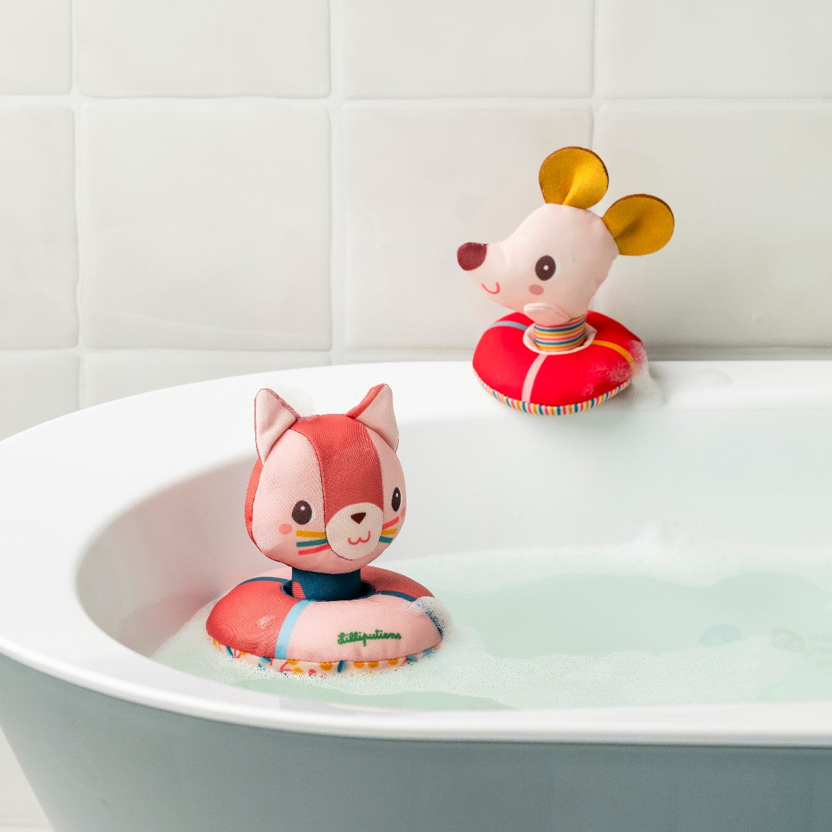 Lilliputiens badeleker, Jeanne og Nina bademoro