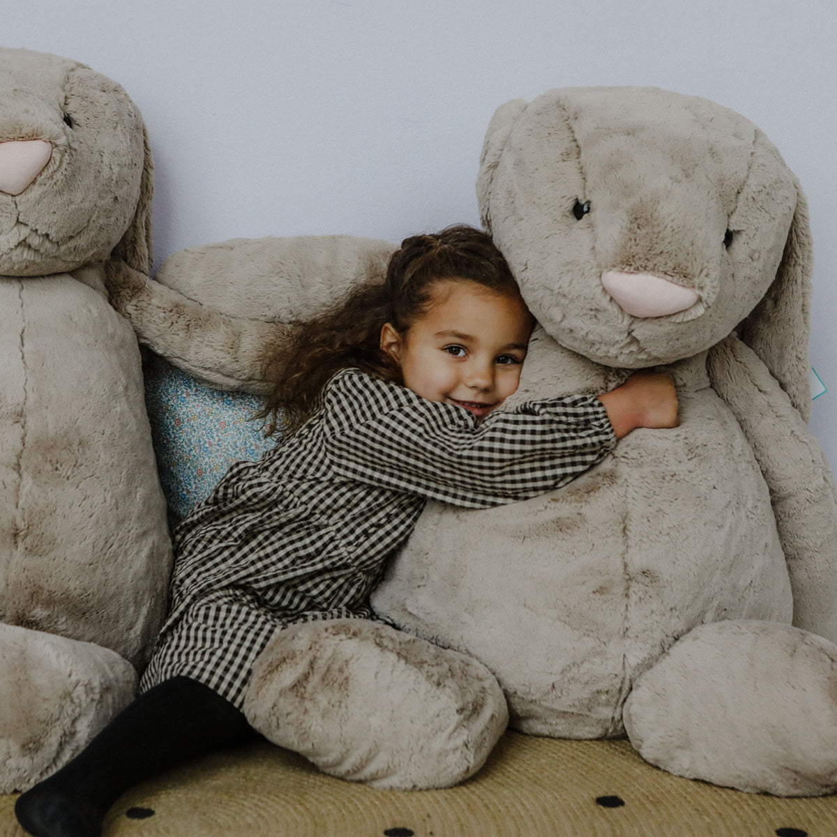 Jellycat bamse, Bashful beige kanin, Ekstra stor kanin – 108 cm