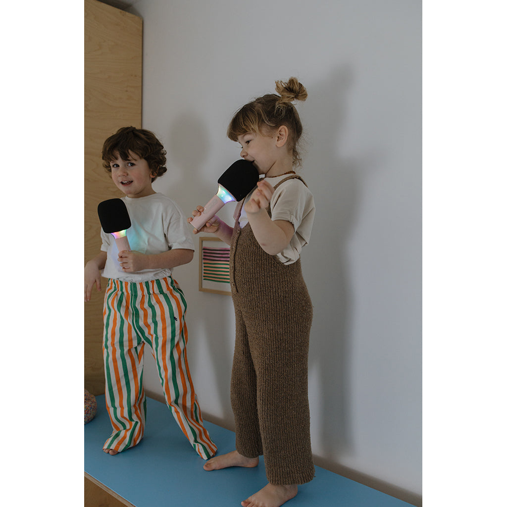 Kidymic Alt-i-én Mikrofon til Karaoke og Musikalske Opplevelser, Pink