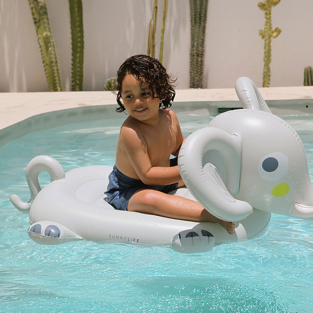 Sunnylife Kids Ride-on badedyr, Eli the Elephant