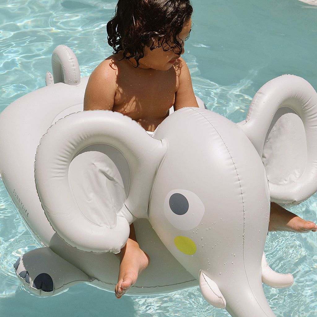 Sunnylife Kids Ride-on badedyr, Eli the Elephant