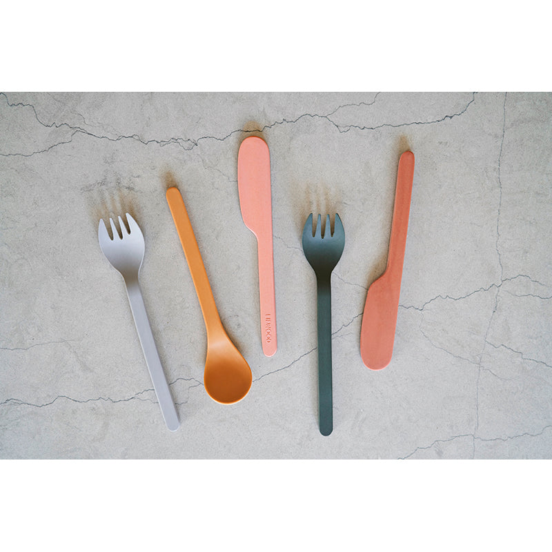 Liewood Frederikke bambus bestikksett, 9 deler - Hunter green multi mix