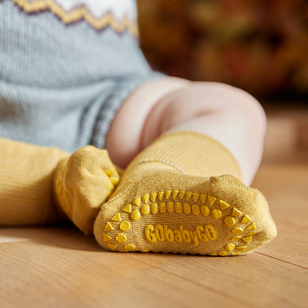 GoBabyGo sklisikre strømper med gummidutter, Bamboo - mustard