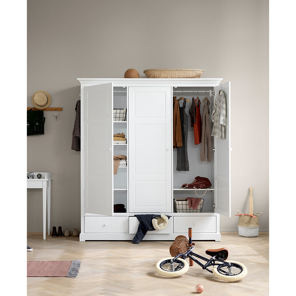 Oliver Furniture Seaside klesskap m 3 dører, høyde 195 cm
