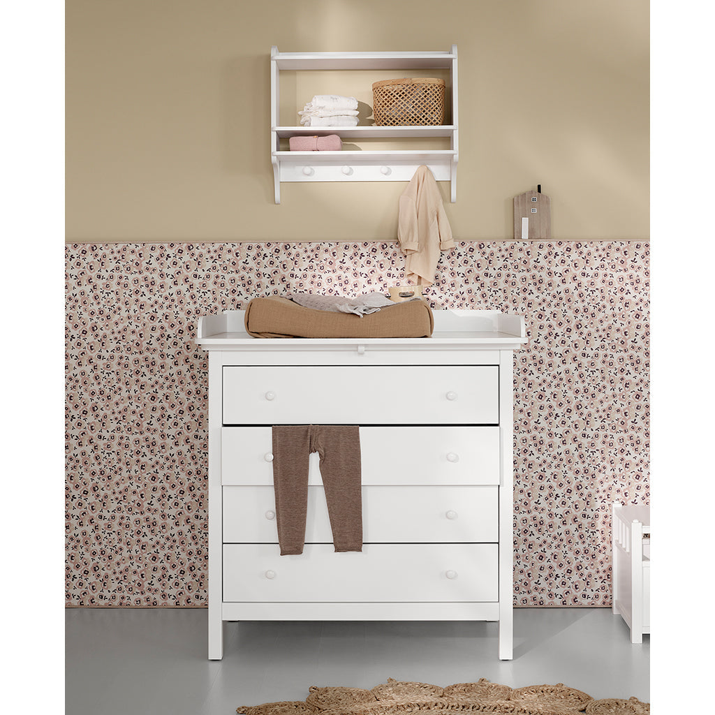 Oliver Furniture Seaside bokhylle med knagger