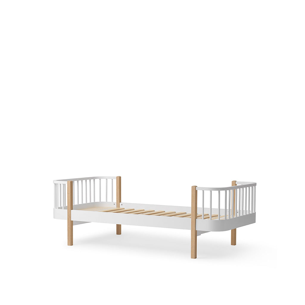 Oliver Furniture, Wood Original, seng - Hvit/eik