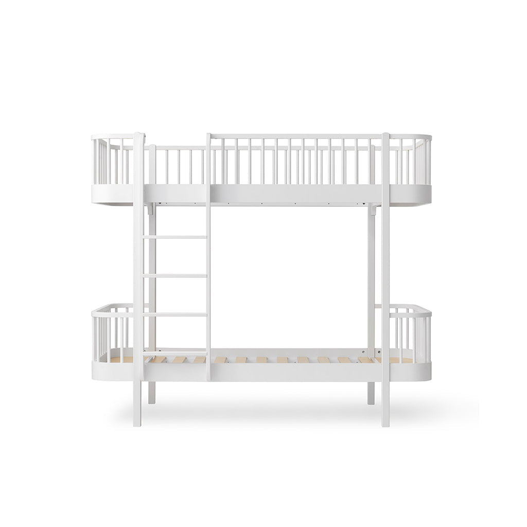 Oliver Furniture Wood Original Køjeseng Hvid med stige i front