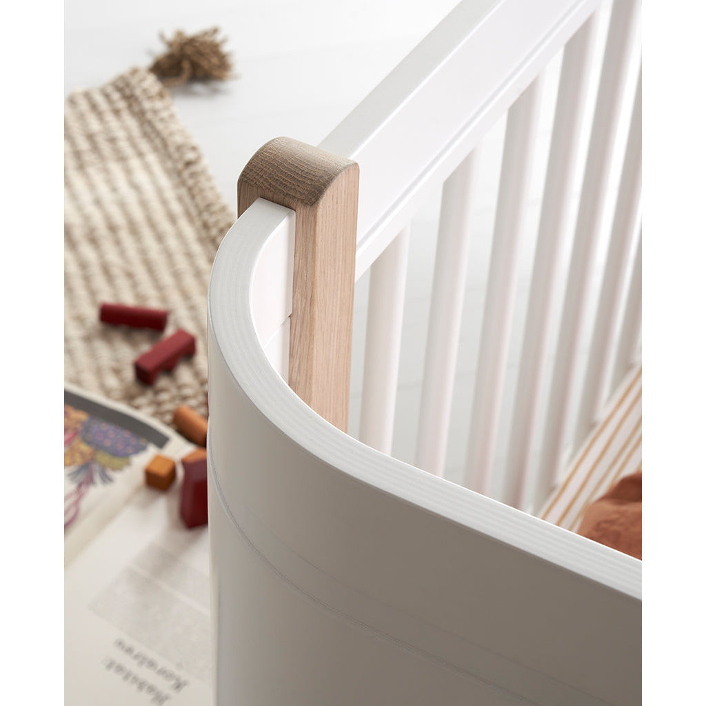 Oliver Furniture, Wood Mini+ tremmeseng inkl. junior kit - hvit/eik