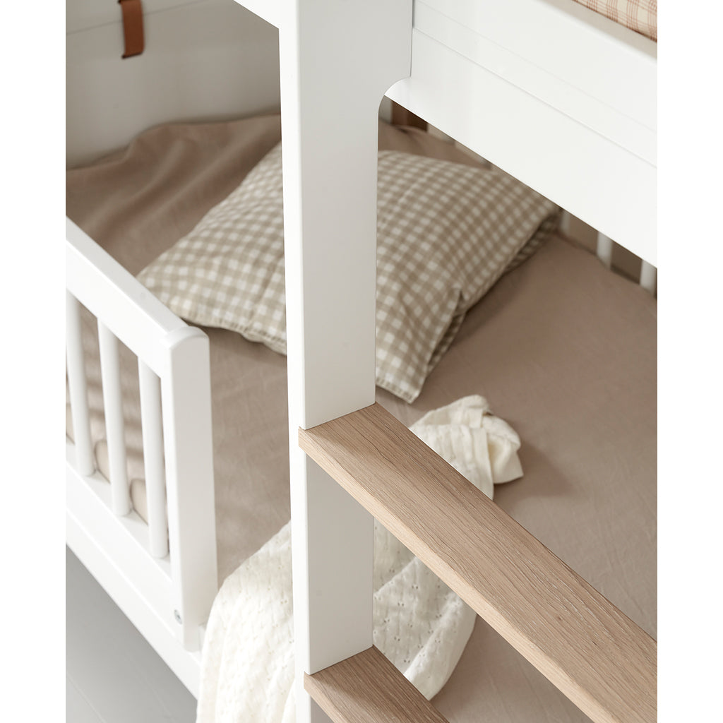 Oliver Furniture, Wood Mini+ halvhøy køyeseng - hvit/eik